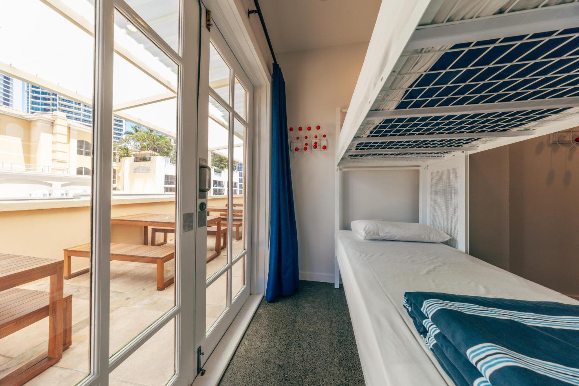 Maze Backpackers - Gold Coast Hostel Kültér fotó