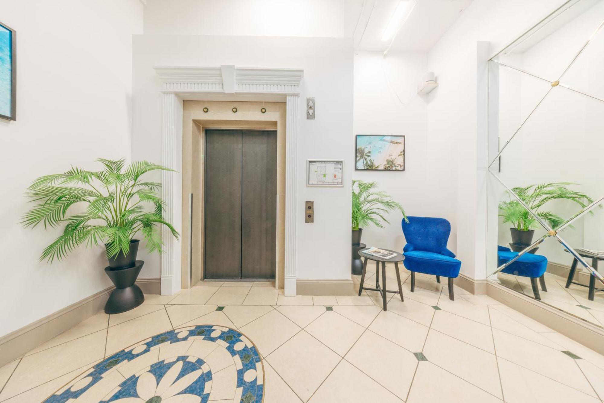 Maze Backpackers - Gold Coast Hostel Kültér fotó